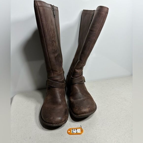 UGG Rosen 1005450 Leather Riding  Lined Winter Snow Boot Side Zip Size 6 - Picture 1 of 6